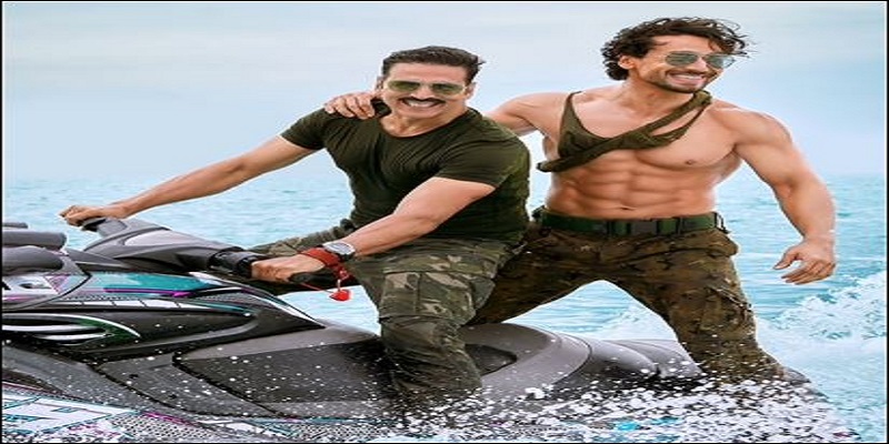 Akshay Kumar drops new stills from his upcoming action movie Bade Miyan Chote Miyan