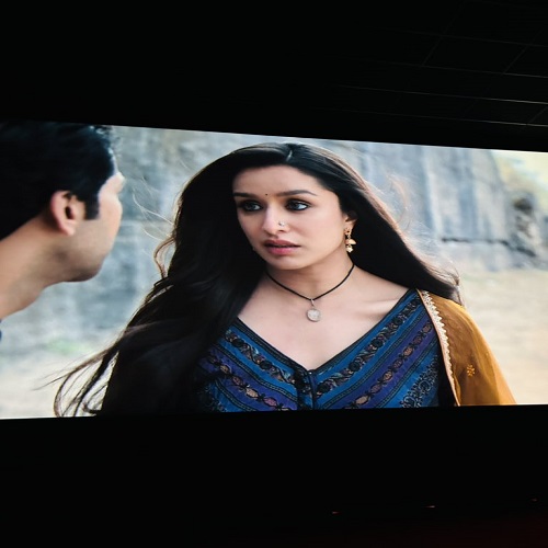 Netizens praises Shraddha Kapoor and Rajkummar Rao starrer horror comedy